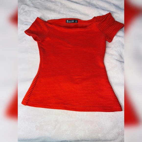 Top - Picture 3 of 6